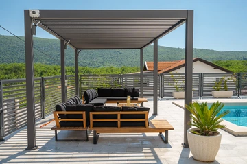 4-Bedroom Villa in Tugare with Heated Pool and Jacuzzi