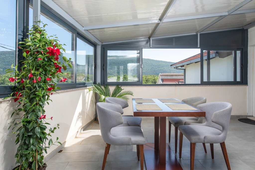 Tugare Holiday House with Heated Pool for 10 Guests