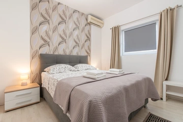 Tugare Holiday House with Heated Pool for 10 Guests