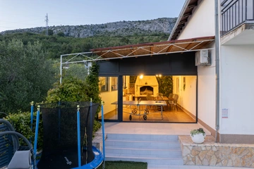 Tugare Holiday House with Heated Pool for 10 Guests