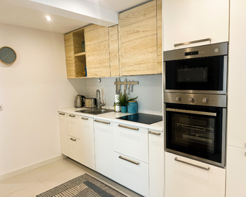 Omiš 2-Bedroom Apartment with Private Jacuzzi Terrace