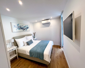 Omiš 2-Bedroom Apartment with Private Jacuzzi Terrace