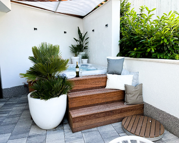 Omiš 2-Bedroom Apartment with Private Jacuzzi Terrace