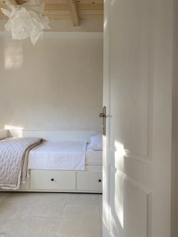 Holiday House in Žut for Up to 4 Guests