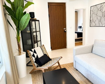 Balcony 2-Bedroom Apartment for 4 in Omiš