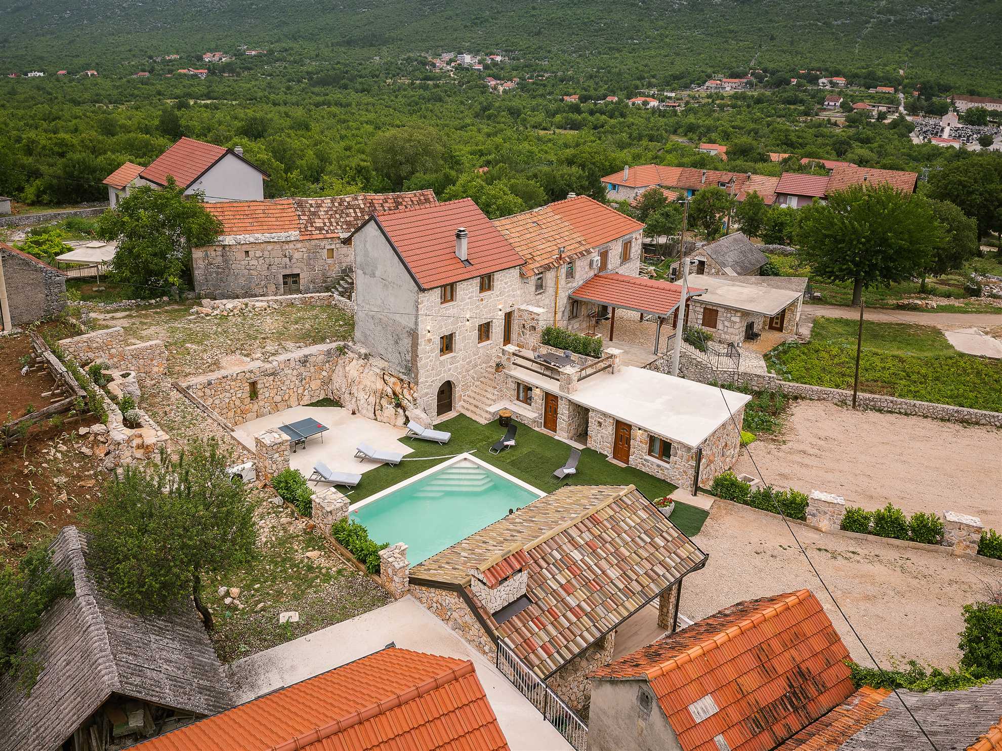 Vila Stone Valcer za 5 gostiju