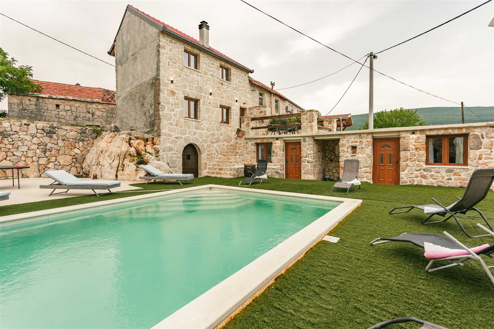 Vila Stone Valcer za 5 gostiju