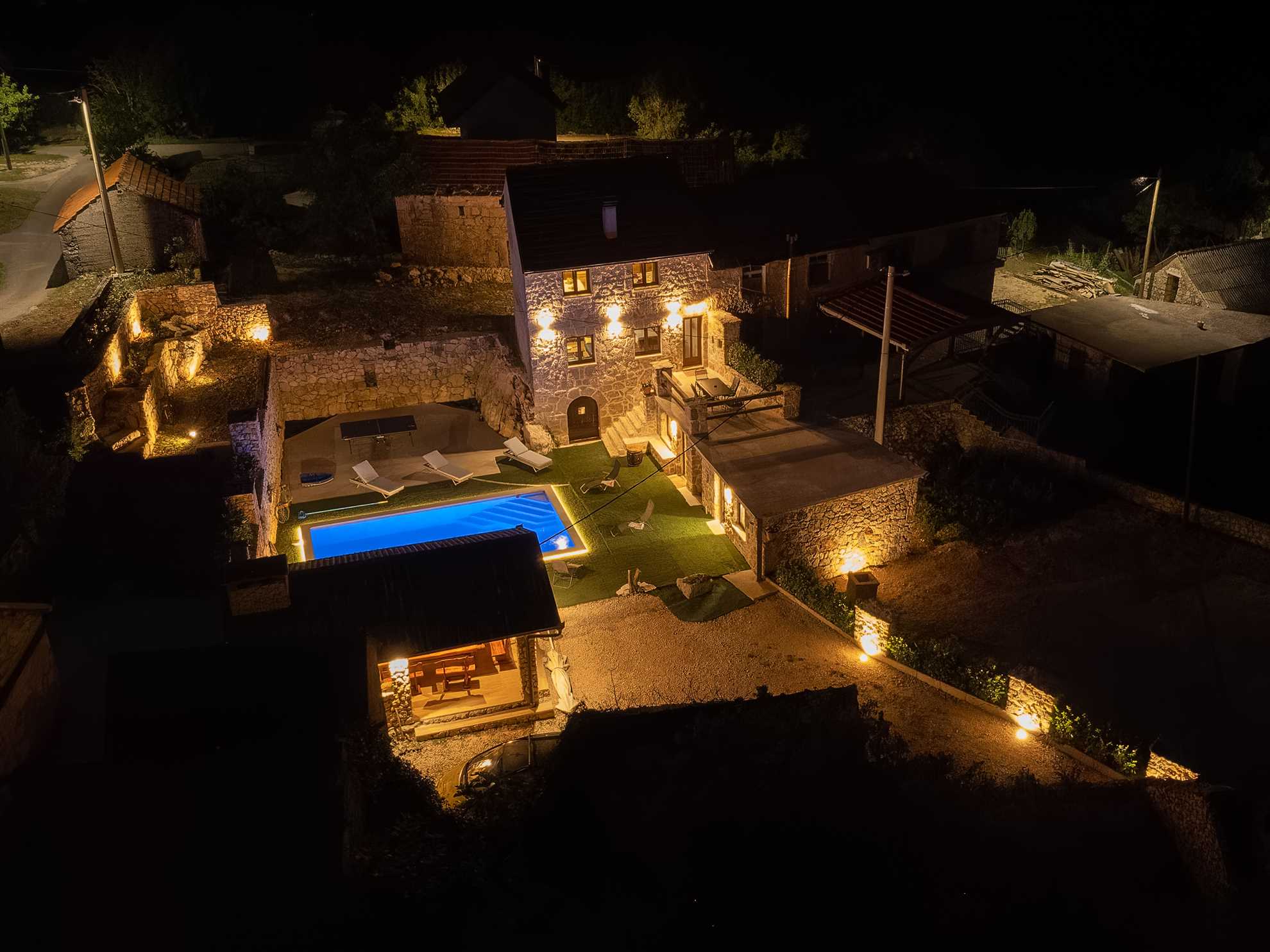 Vila Stone Valcer za 5 gostiju
