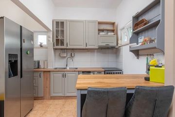 Košute Holiday House with Heated Pool and Private Garden