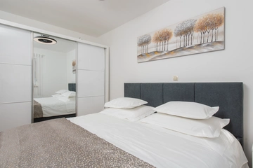 Košute Holiday House with Heated Pool and Private Garden