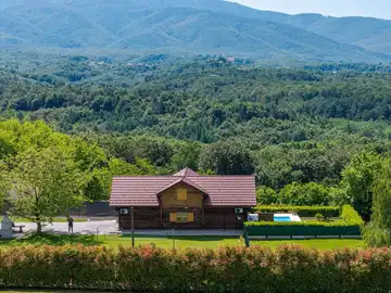Holiday House for 6 Guests in Stubičke Toplice