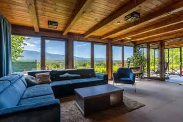 Holiday House for 6 Guests in Stubičke Toplice