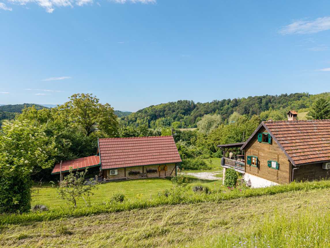 Holiday home BEE (Pčelica)