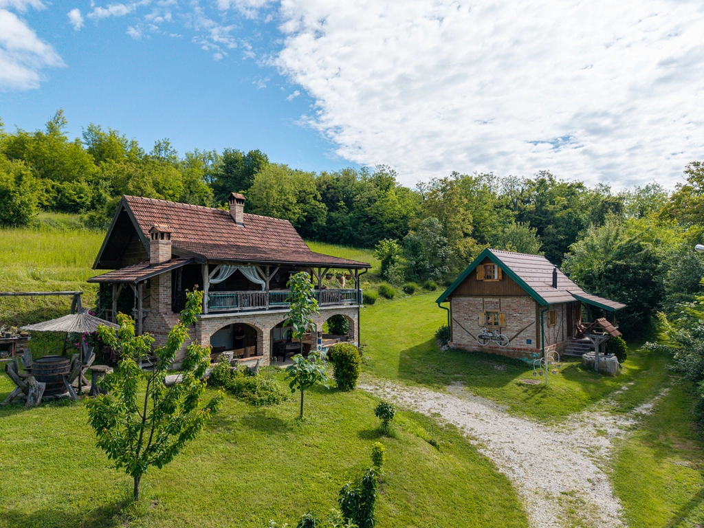 Holiday House in Sekirišće for Up to 4 Guests