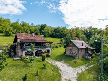 Holiday House in Sekirišće for Up to 4 Guests