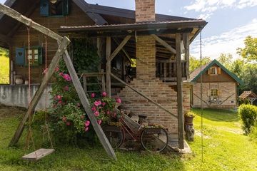 Holiday House in Sekirišće for Up to 4 Guests