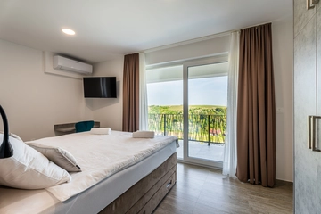 5-Bedroom Villa in Hrašćina for Up to 10 Guests