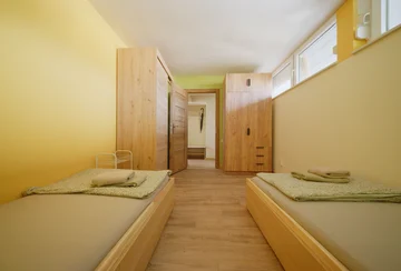 Split 2-Bedroom Apartment with Terrace & Park View