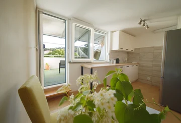 Split 2-Bedroom Apartment with Terrace & Park View