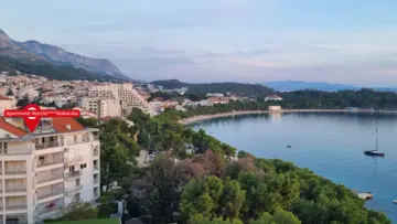 Makarska Ground-Floor Apartment for 5 Guests