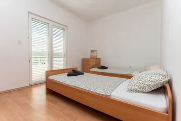 Kaštel Lukšić Apartment with 2 Bedrooms, Sleeps 6