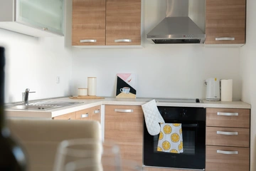 Kaštel Lukšić Apartment with 2 Bedrooms, Sleeps 6