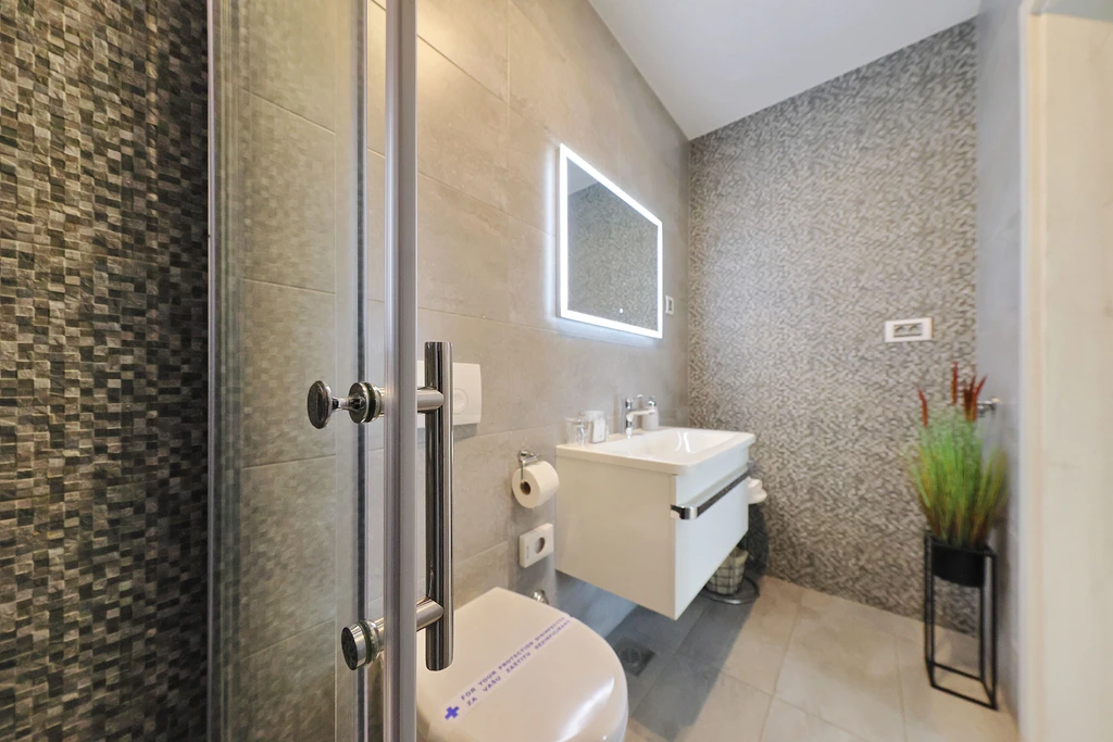 Zadar – Luksuzni apartman br. 2 – s terasom