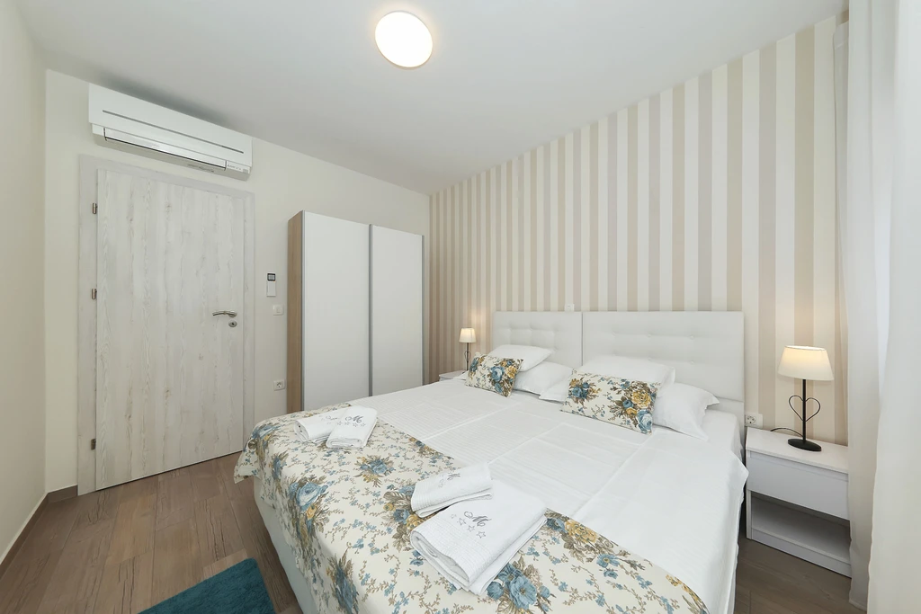Zadar – Luksuzni apartman br. 2 – s terasom