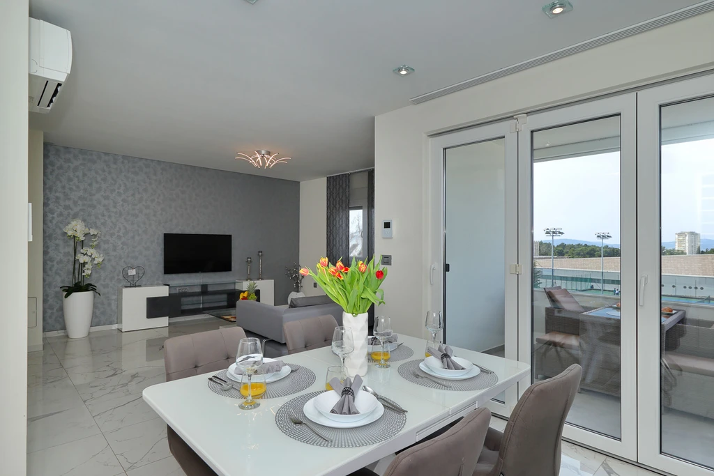 Zadar – Luxury Apartment No 3 mit Balkon