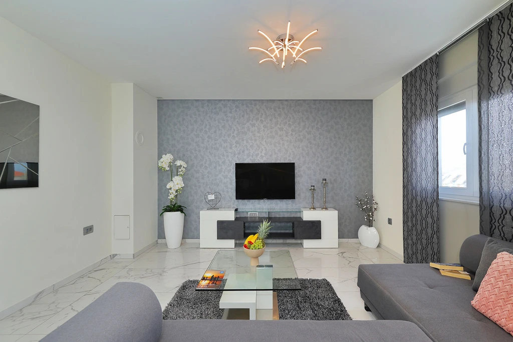 Zadar – Penthouse 1 s hidromasažnom kadom i krovnom terasom