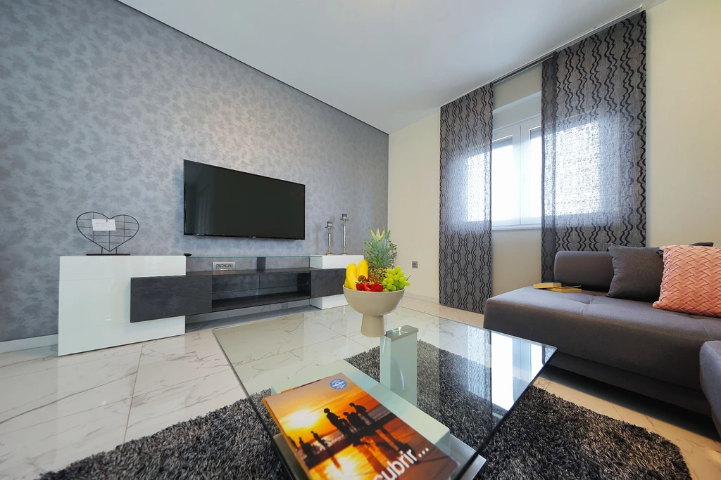 Zadar – Penthouse 1 s hidromasažnom kadom i krovnom terasom