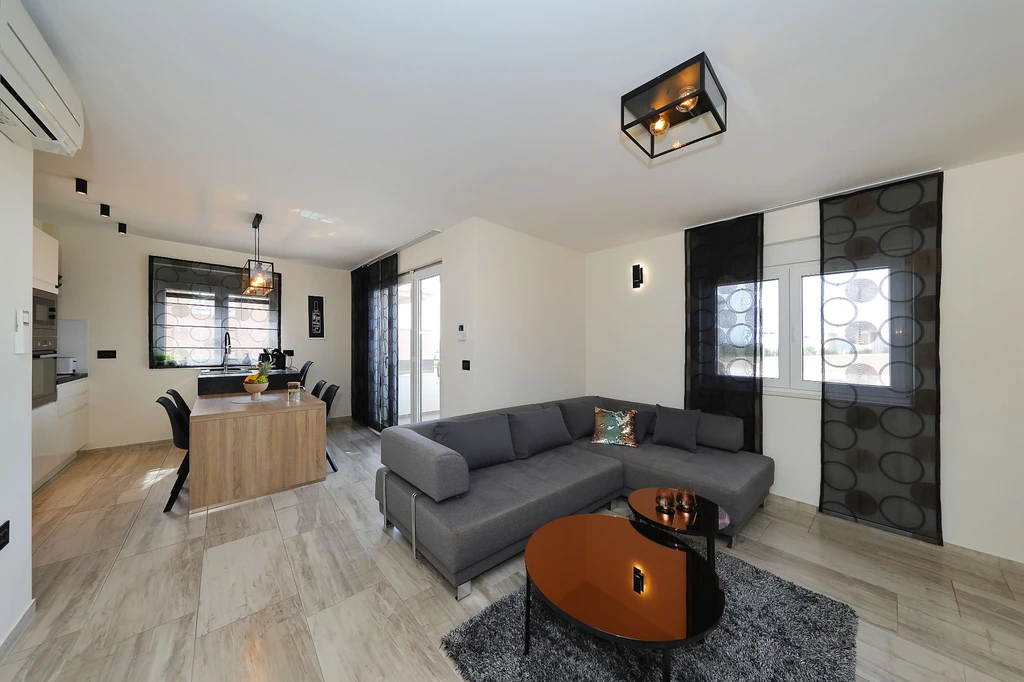 Zadar – Penthouse 2 – Krovna terasa i jacuzzi