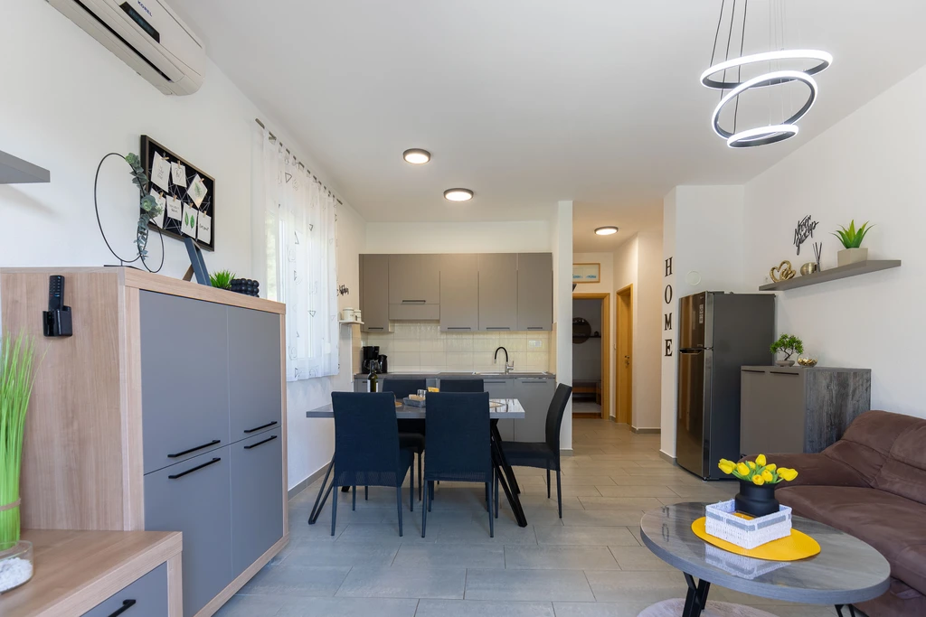 Apartman Sea & Stone br. 1 u Starigradu