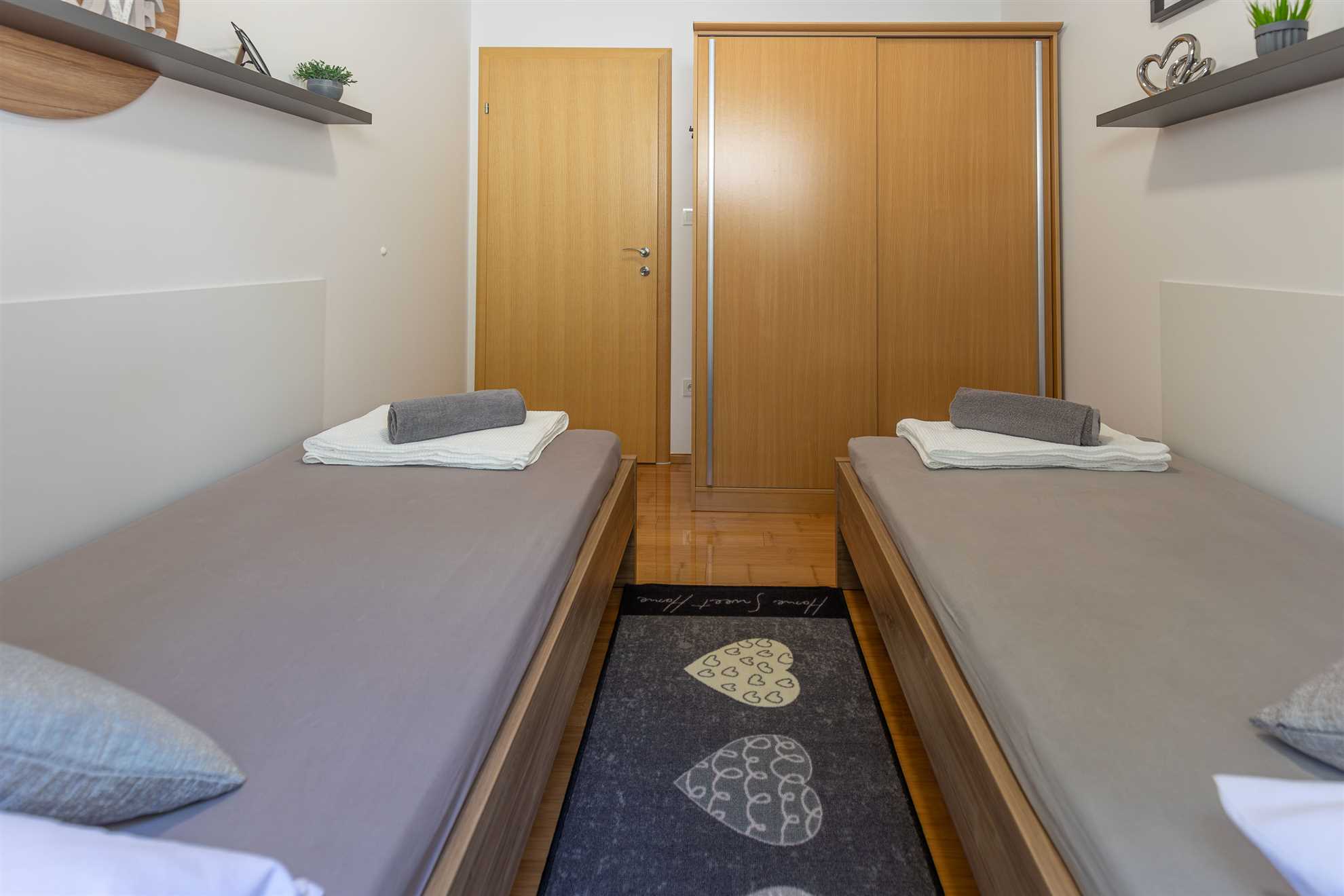Sea & Stone Apartment No 2 in Starigrad
