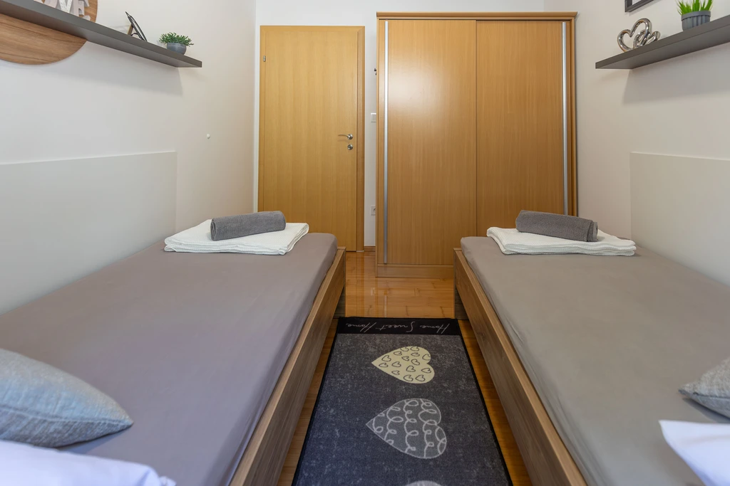 Apartman Sea & Stone br. 2 u Starigradu
