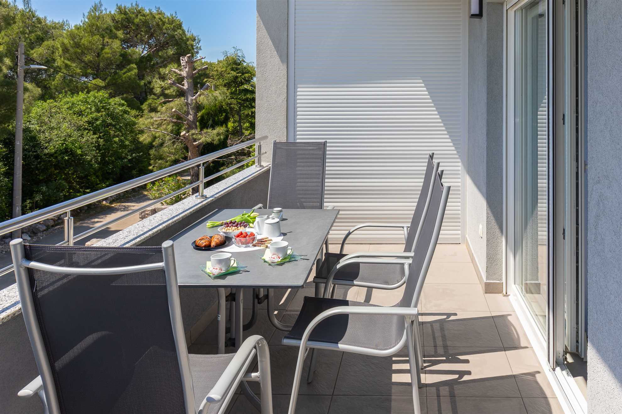 Sea & Stone Apartment No 3 in Starigrad