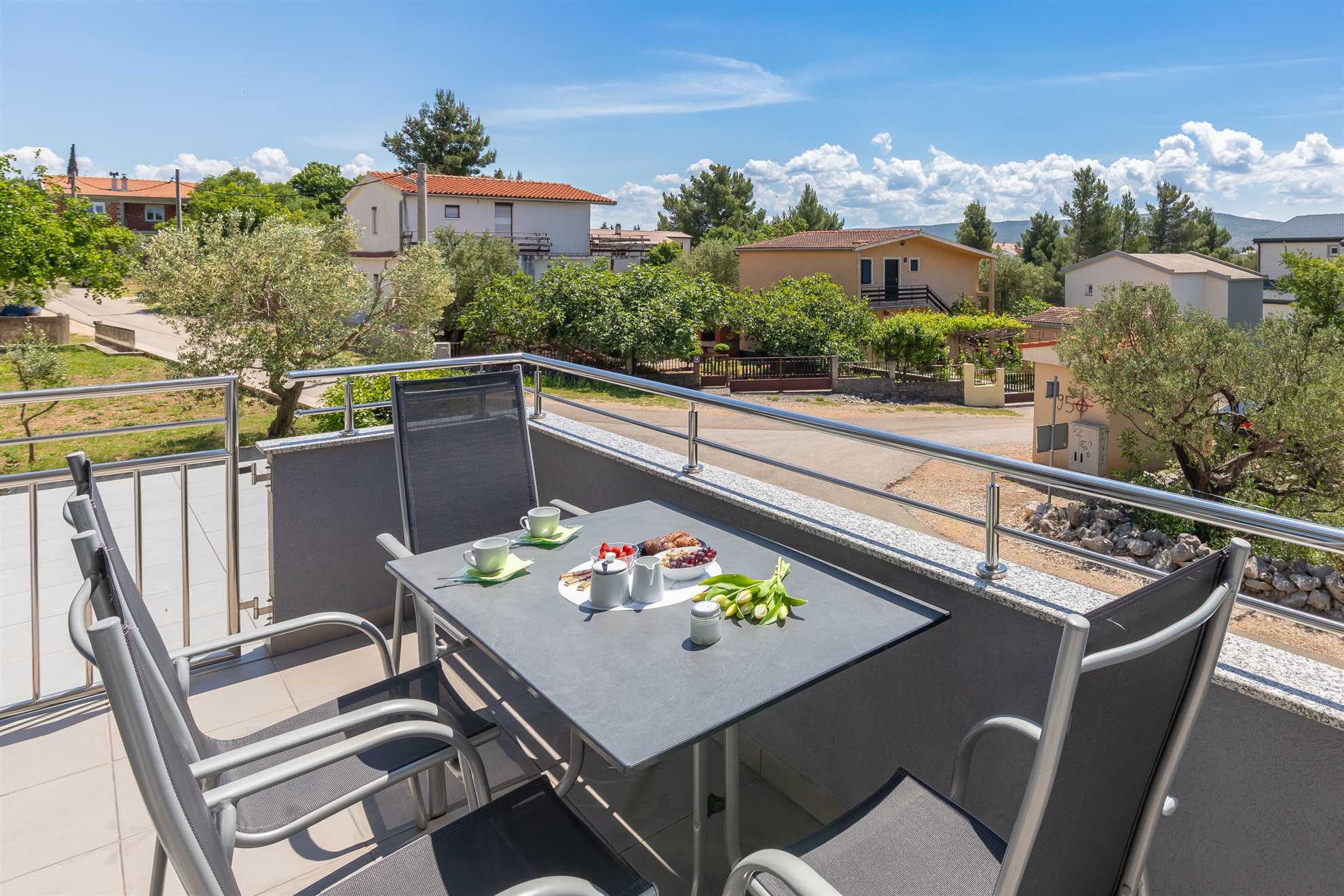 Sea & Stone Apartment No 3 in Starigrad