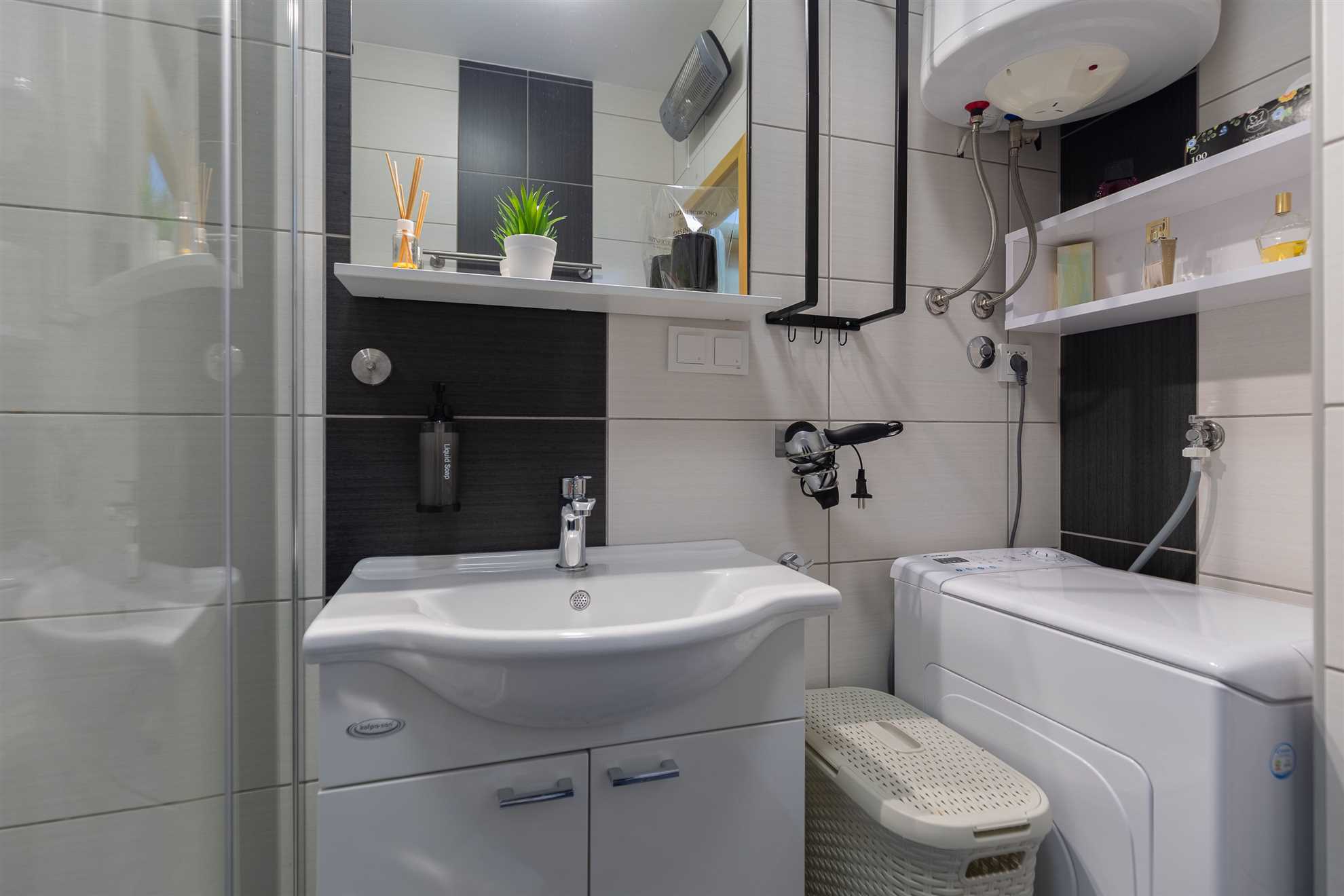Sea & Stone Apartment No 3 in Starigrad