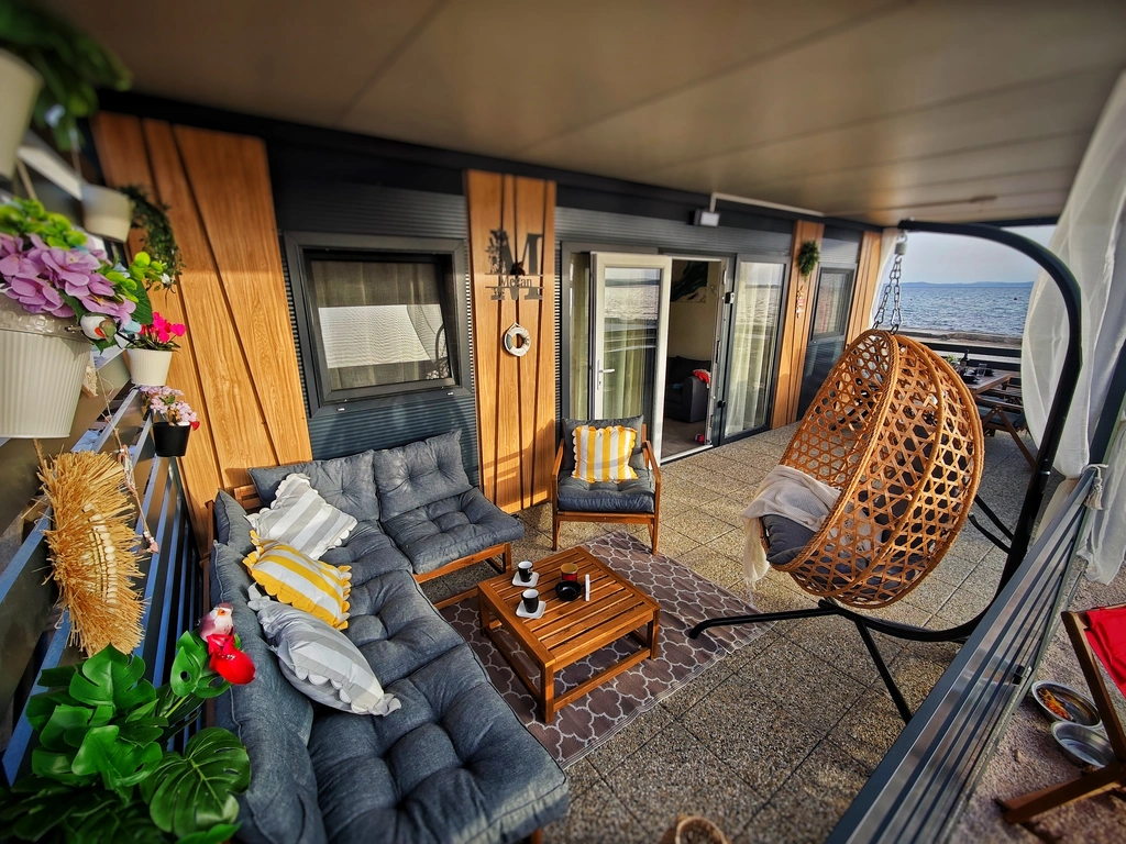 Mobile Home in Vir for 4 Guests