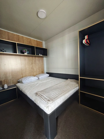 Mobile Home in Vir for Up to 4 Guests