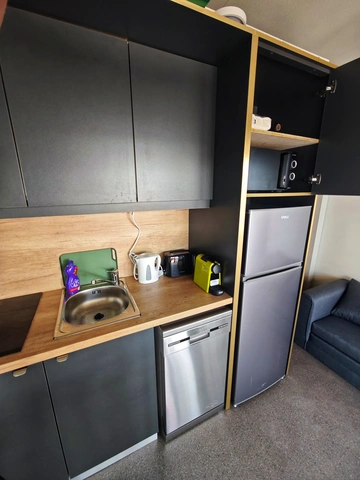 Mobile Home in Vir for Up to 4 Guests