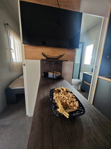 Mobile Home in Vir for Up to 4 Guests