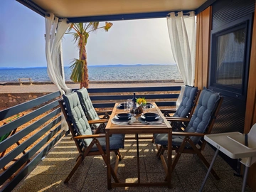 Mobile Home in Vir for Up to 4 Guests