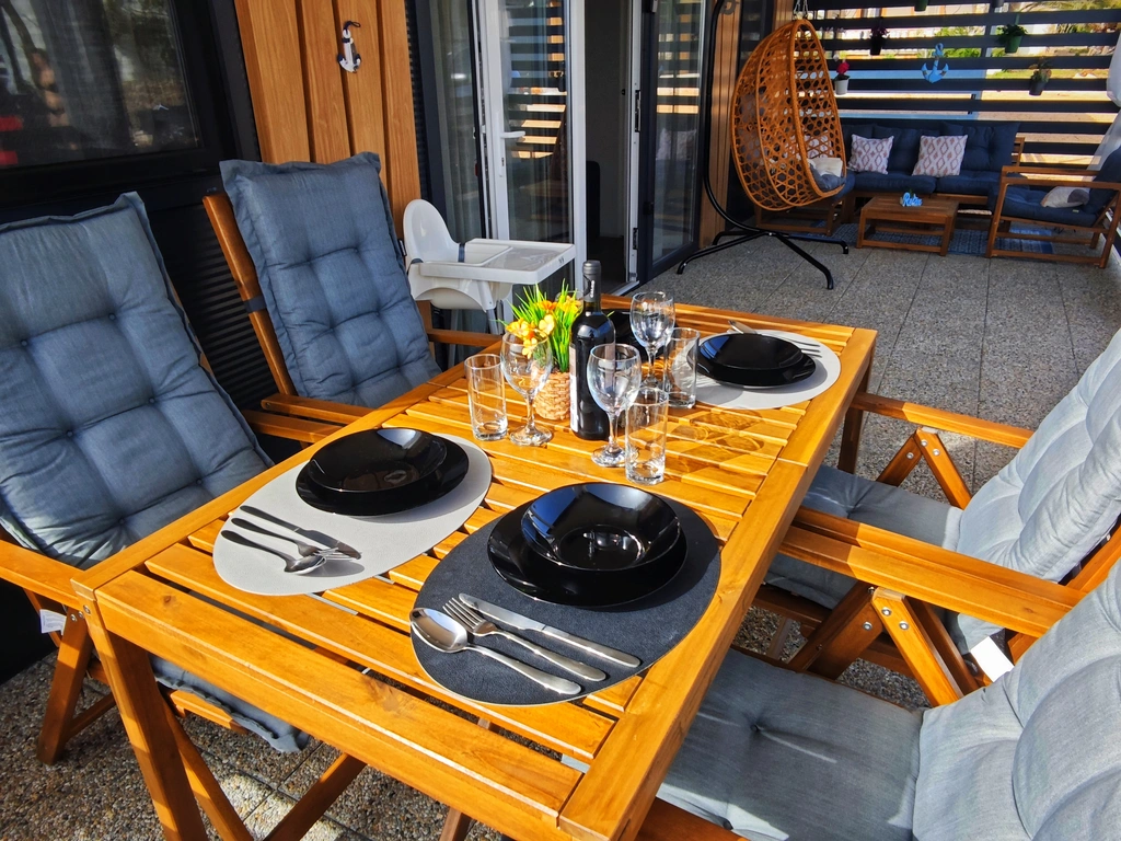 Mobile Home in Vir for Up to 4 Guests