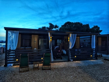 Mobile Home in Vir for Up to 4 Guests