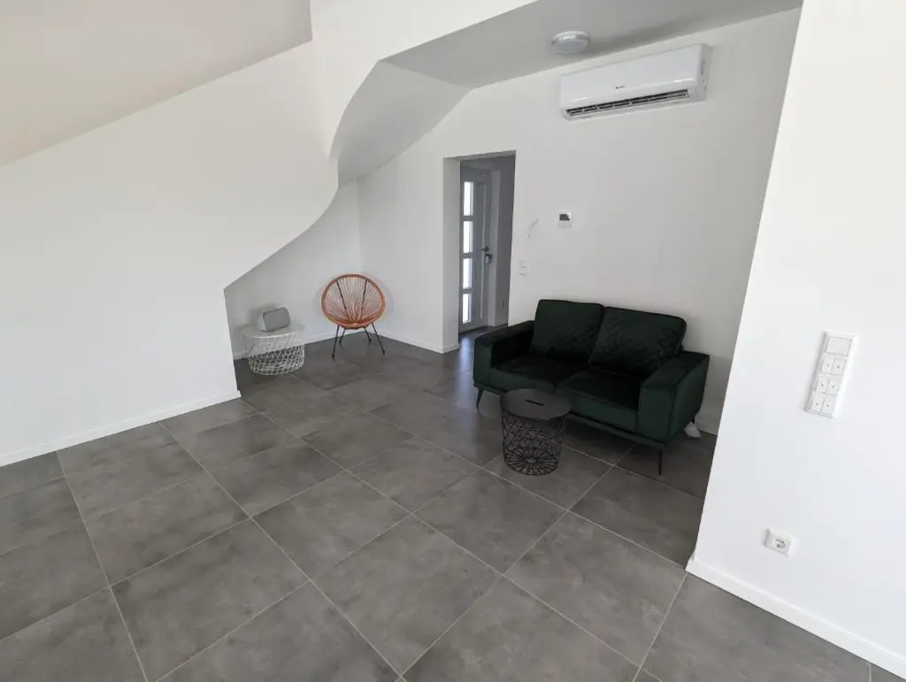 4-Bedroom Villa in Privlaka for Up to 10 Guests