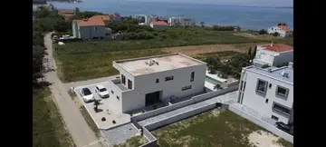 4-Bedroom Villa in Privlaka for Up to 10 Guests