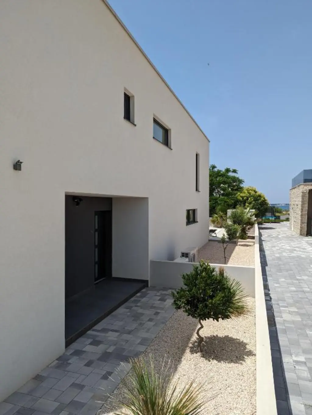 4-Bedroom Villa in Privlaka for Up to 10 Guests