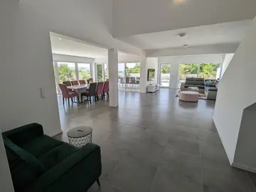 4-Bedroom Villa in Privlaka for Up to 10 Guests