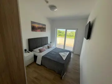 4-Bedroom Villa in Privlaka for Up to 10 Guests